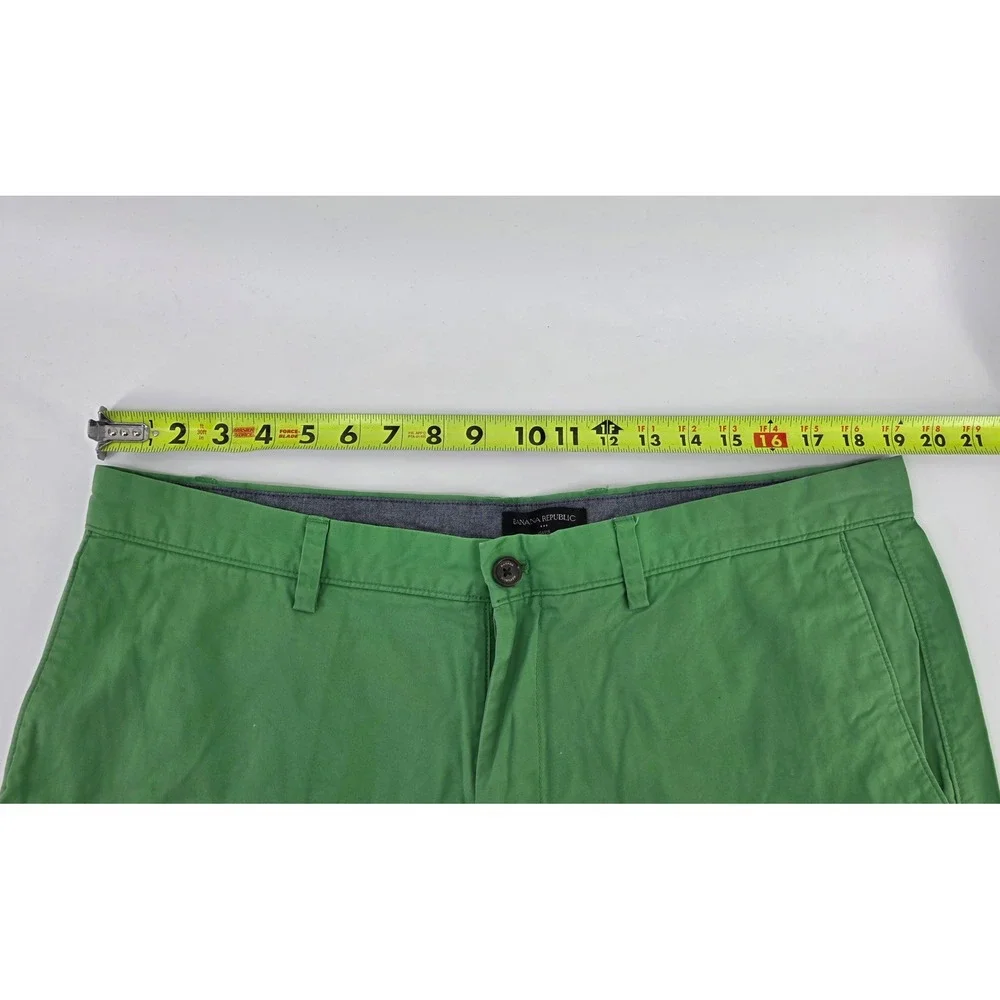 Banana Republic Mens Green Gavin Chino Shorts Size 38 Cotton Casual Summer Golf